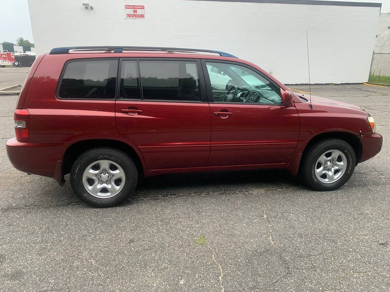 2005 Toyota Highlander for sale at Avilor Auto Terminal inc. in Central Islip, NY