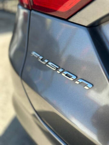 2013 Ford Fusion SE