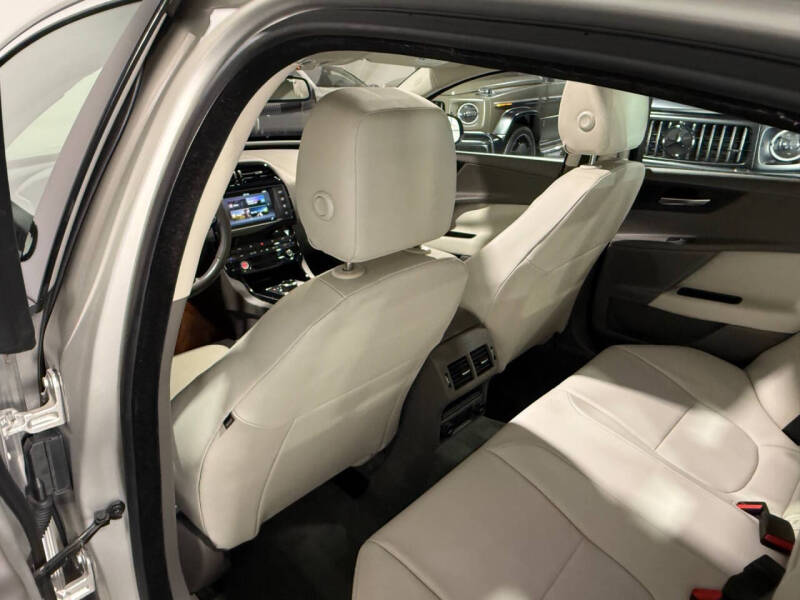 2017 Jaguar XE 20d Premium