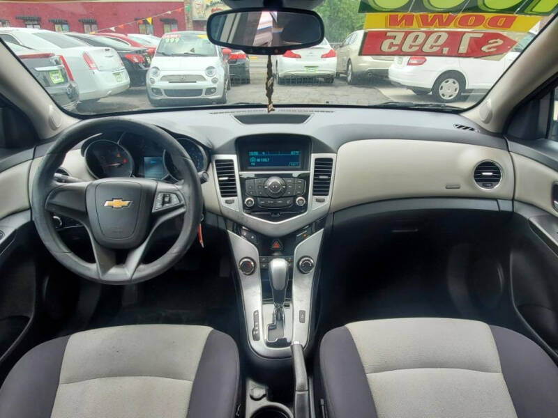 2014 Chevrolet Cruze LS Auto