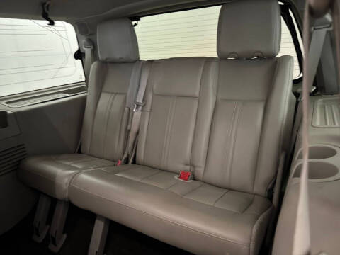 2016 Lincoln Navigator Select