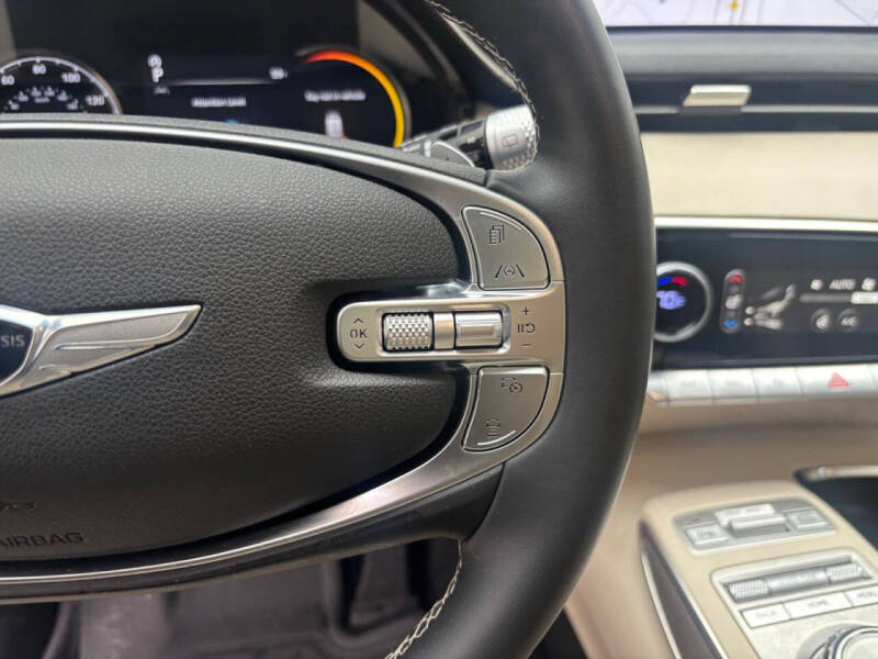2023 Genesis GV70 2.5T Standard