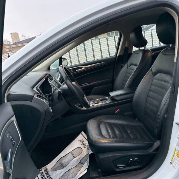 2017 Ford Fusion Hybrid SE