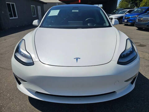 2020 Tesla Model 3 Standard Range Plus