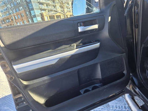 2014 Toyota Tundra SR5