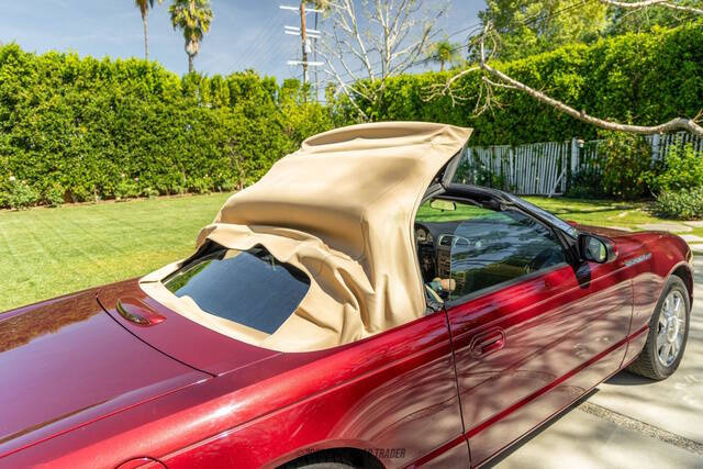 2004 Ford Thunderbird Deluxe