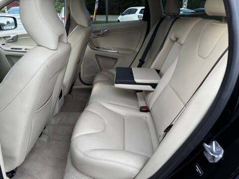 2015 Volvo XC60 T5 Drive-E Premier