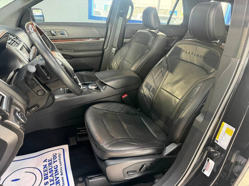 2019 Ford Explorer Platinum