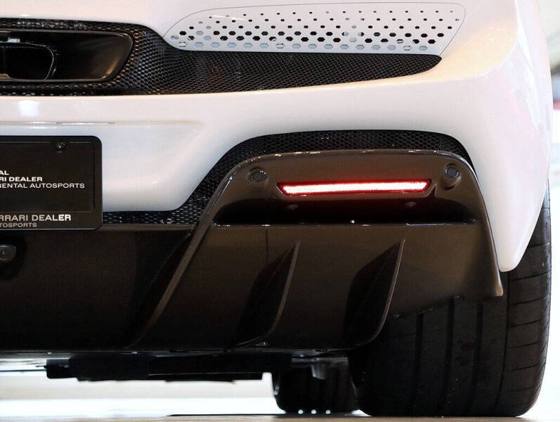 2025 Ferrari 296 GTS