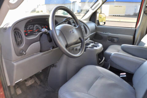 2005 Ford E-Series E-350 SD XLT