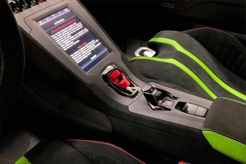 2022 Lamborghini Huracan STO