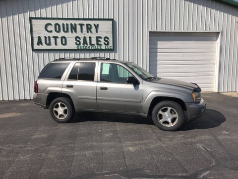 2007 Chevrolet TrailBlazer for sale at COUNTRY AUTO SALES LLC in Greenville OH