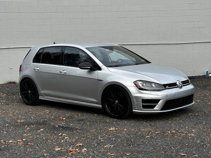 2017 Volkswagen Golf R 4Motion
