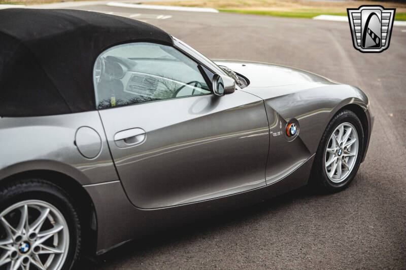 2004 BMW Z4 2.5i