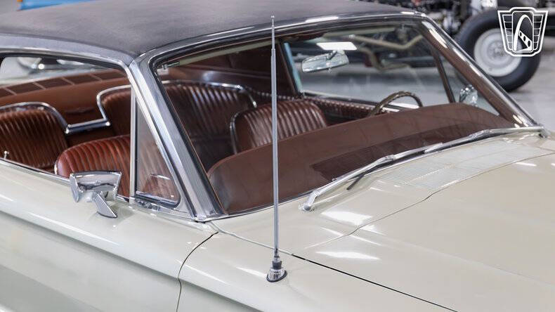 1966 Ford Thunderbird