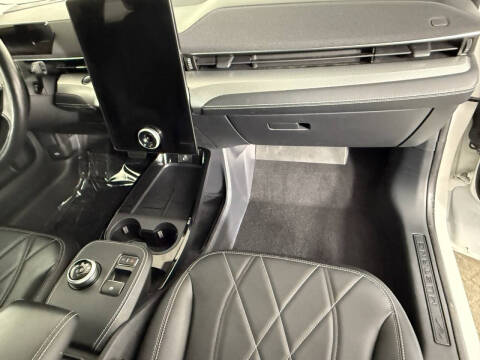 2022 Ford Mustang Mach-E California Route 1