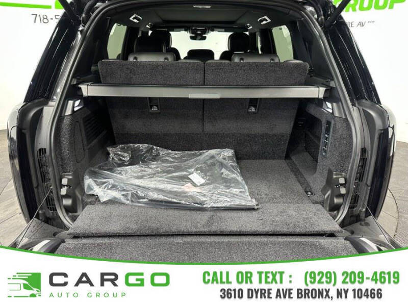 2025 Land Rover Range Rover P400 SE LWB