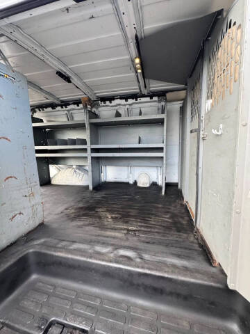 2017 Chevrolet Express 2500