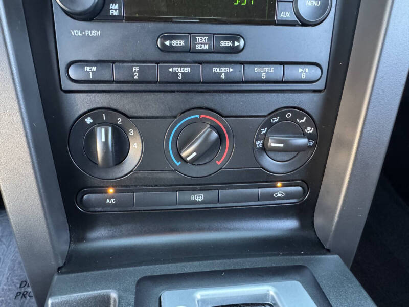 2007 Ford Mustang GT Deluxe