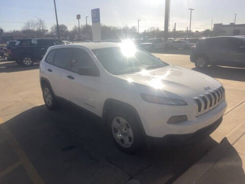 2014 Jeep Cherokee for sale at HONDA DE MUSKOGEE in Muskogee OK
