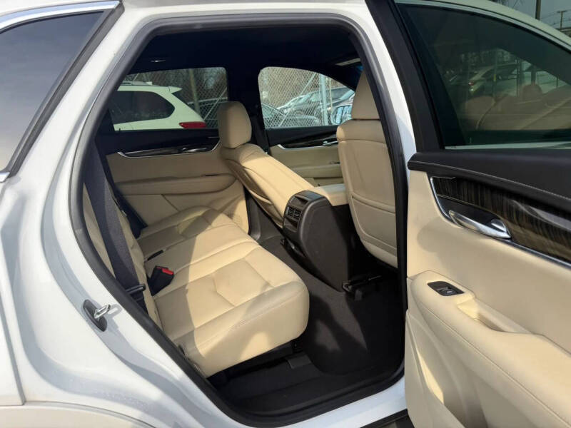 2017 Cadillac XT5