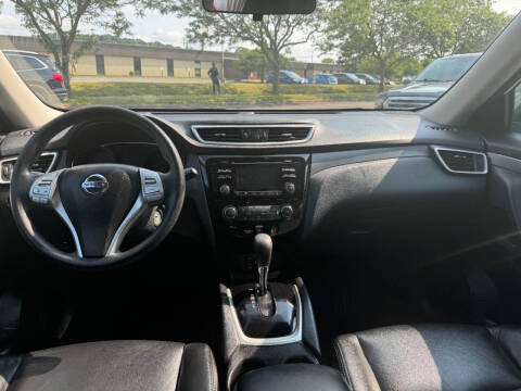 2015 Nissan Rogue SV