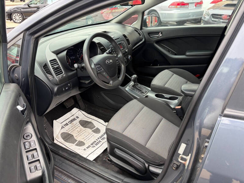 2016 Kia Forte5 LX