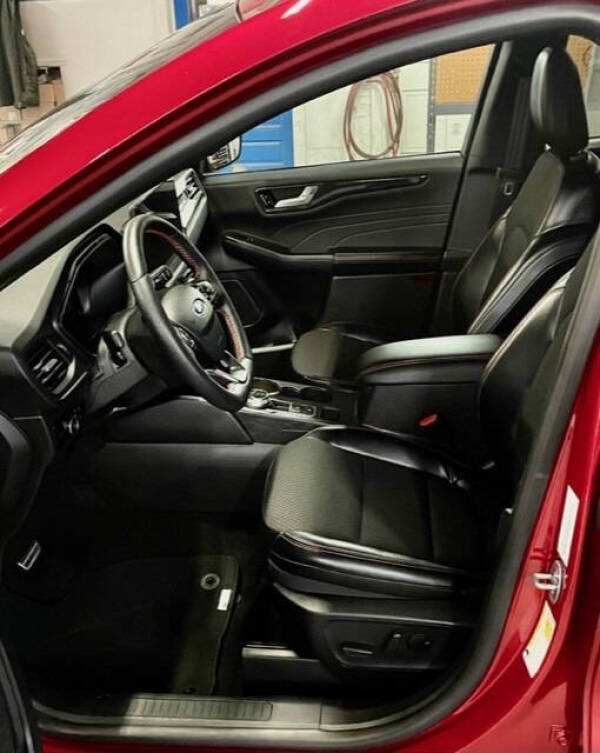 2024 Ford Escape ST-Line Select