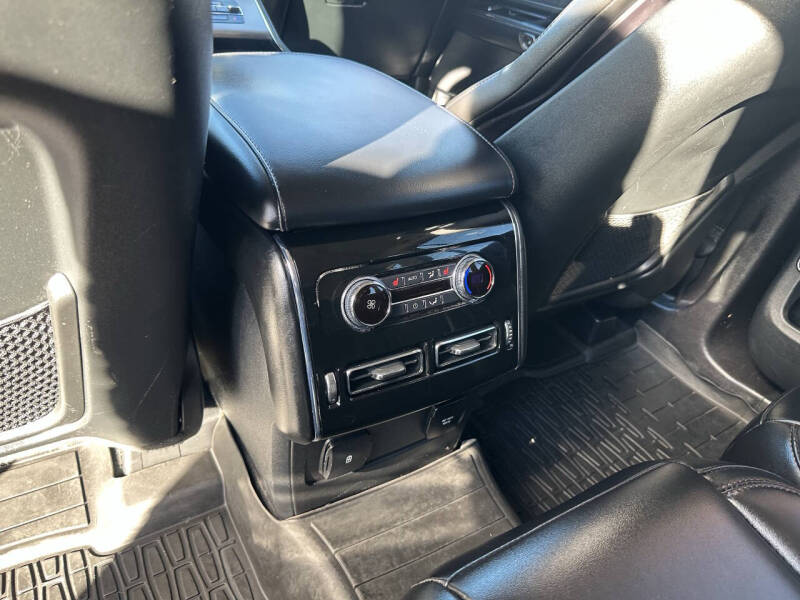 2023 Lincoln Aviator Livery