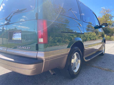 2000 Chevrolet Astro LS