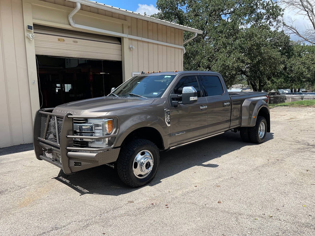 2019 Ford F-350 Super Duty for sale at Sthrn Truck & Auto, LLC. in Weatherford, TX