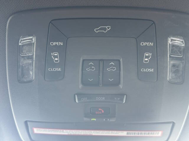 2022 Toyota Sienna XSE 7-Passenger