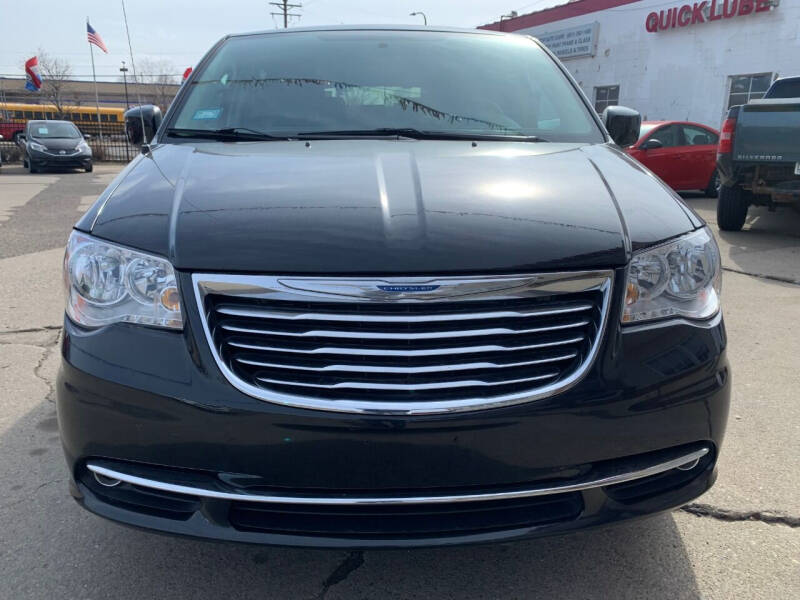 2016 Chrysler Town and Country for sale at Minuteman Auto Sales in Saint Paul MN
