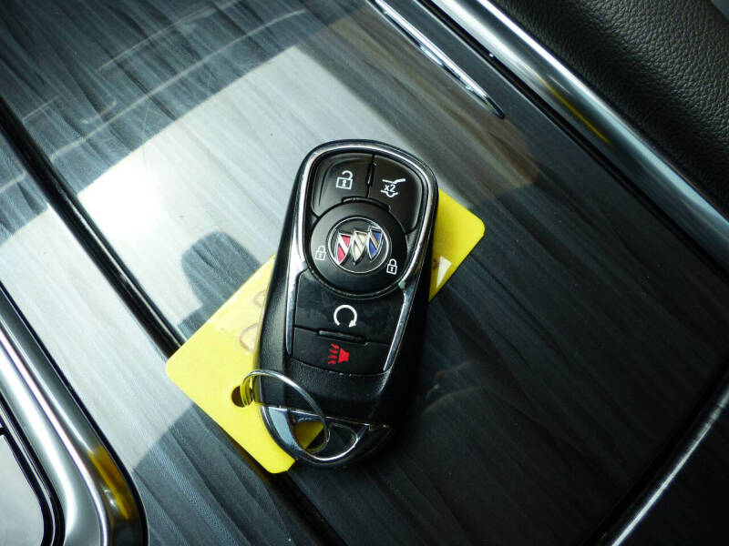 2023 Buick Enclave Essence