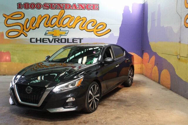 Used 2019 Nissan Altima Platinum with VIN 1N4BL4FW6KN315710 for sale in Grand Ledge, MI