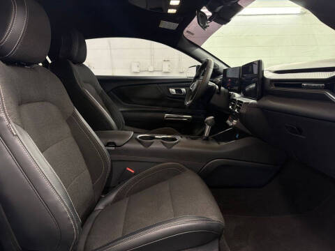 2024 Ford Mustang EcoBoost