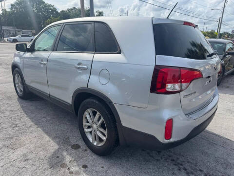 2015 Kia Sorento LX
