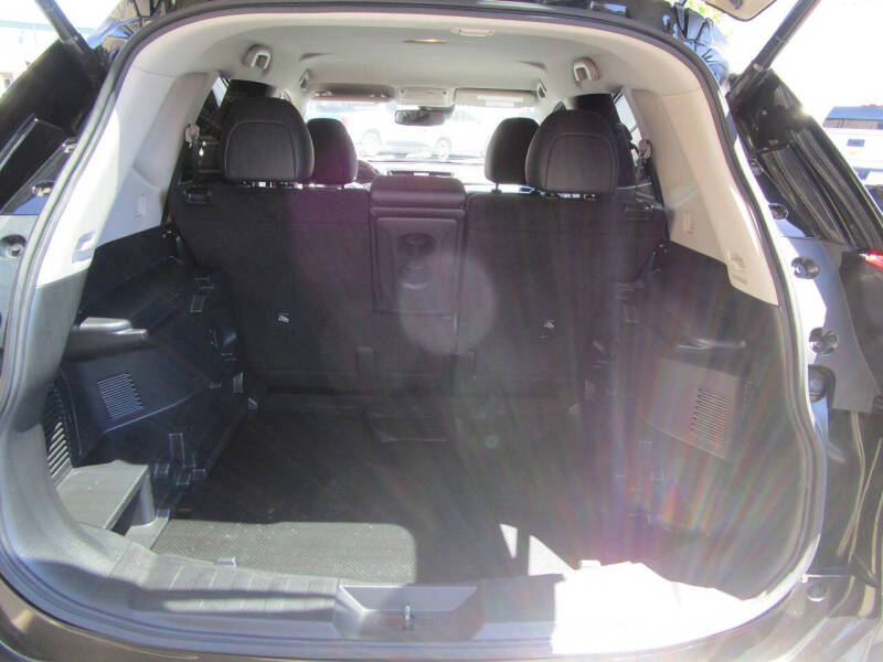 2017 Nissan Rogue SL