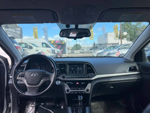 2017 Hyundai Elantra