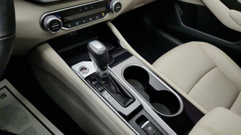 2022 Nissan Altima 2.5 SL