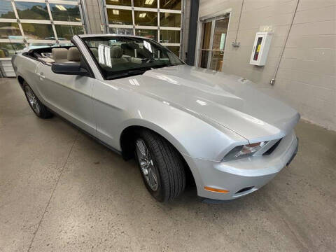 2010 Ford Mustang V6