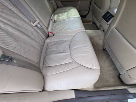 2004 Lexus LS 430