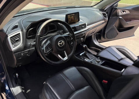 2017 Mazda MAZDA3 Touring