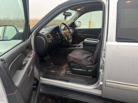 2011 Chevrolet Avalanche LS