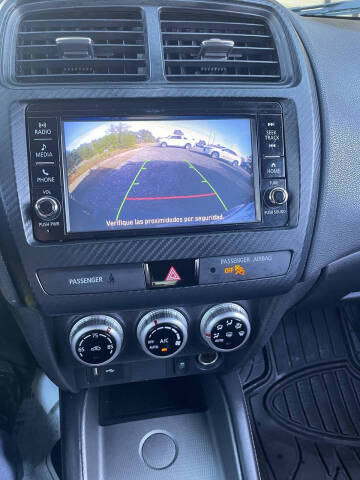 2020 Mitsubishi Outlander Sport ES