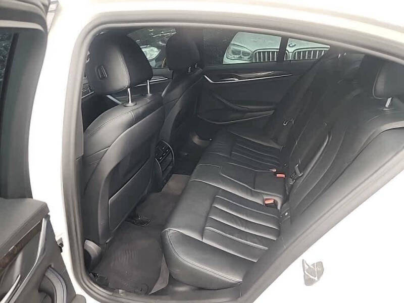 2017 BMW 5 Series 540i