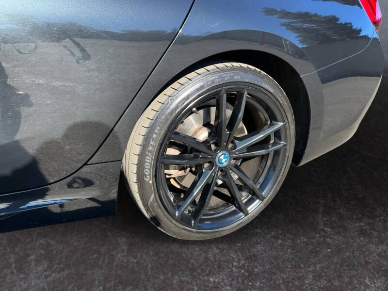 2022 BMW 3 Series 330e