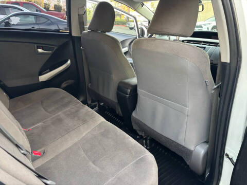 2015 Toyota Prius Two