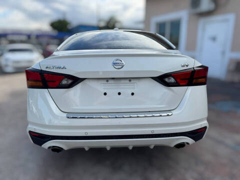 2021 Nissan Altima 2.5 SV