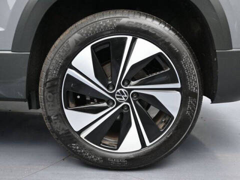 2024 Volkswagen Taos SE 4Motion